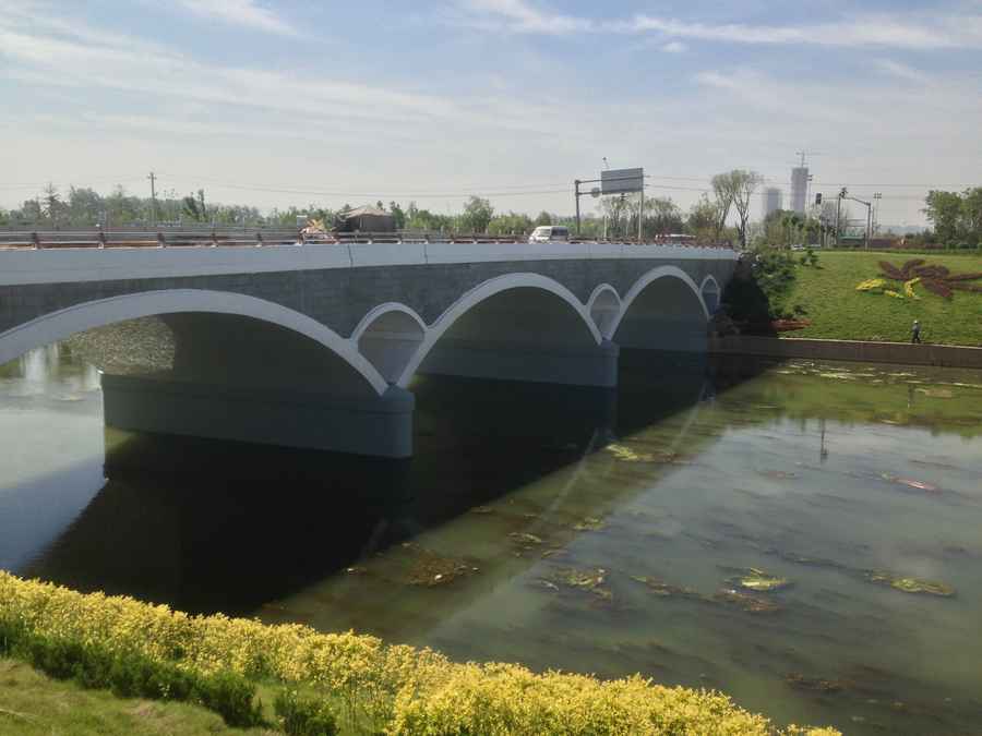 小清河綜合治理二期工程 (1)：榮獲濟南市市政金杯示范工程、山東省市政金杯示范工程等榮譽稱號.jpg