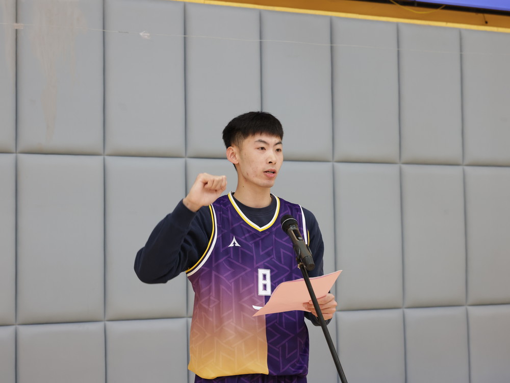 運(yùn)動員代表.JPG 運(yùn)動員代表.JPG